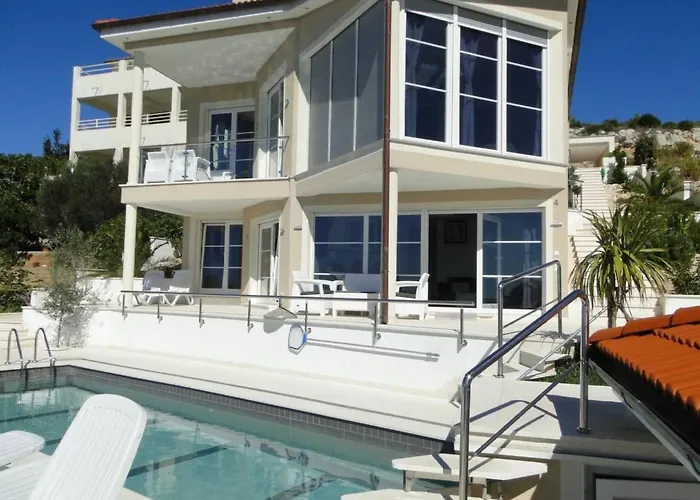 Perla 3 Mit Blick Auf Wasser By Interhome Mitlo